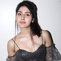 Nisha massage expert